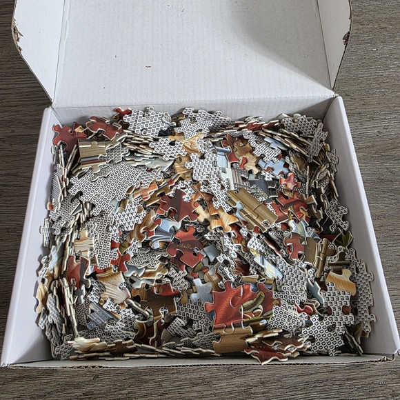 "Cats Relaxing in Europe" Puzzle Set - Picture 7 of 7